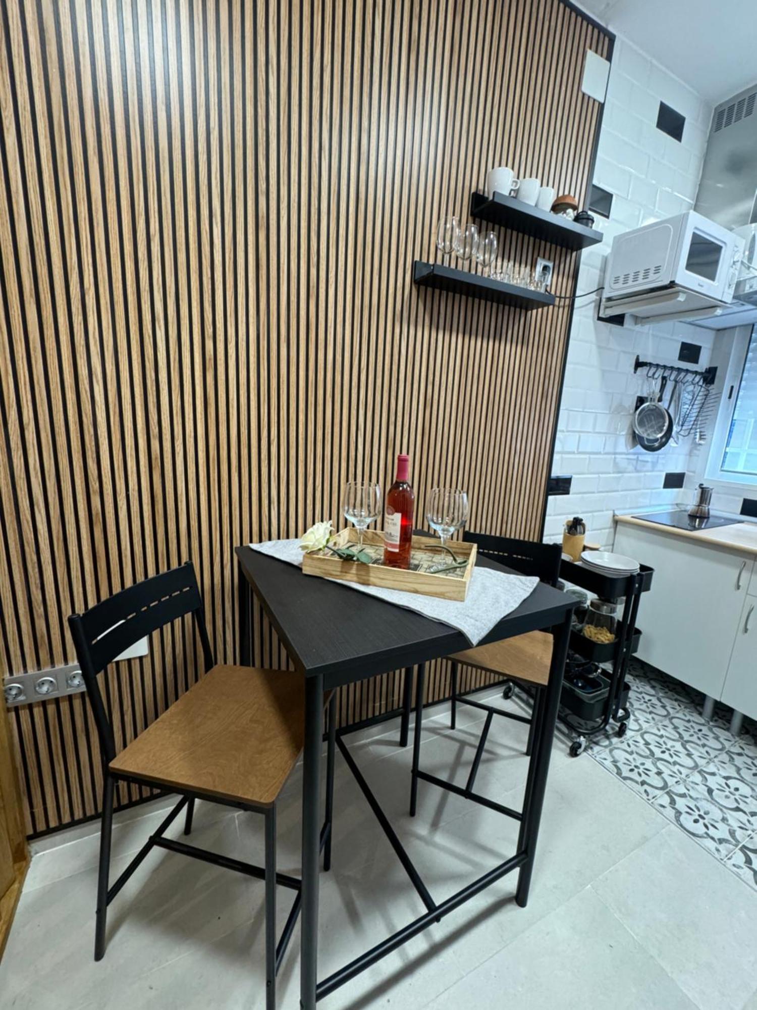 Ferienwohnung Vistalegre! Pequeno Y Fantastico Loft Cerca Del Metro Madrid Exterior foto